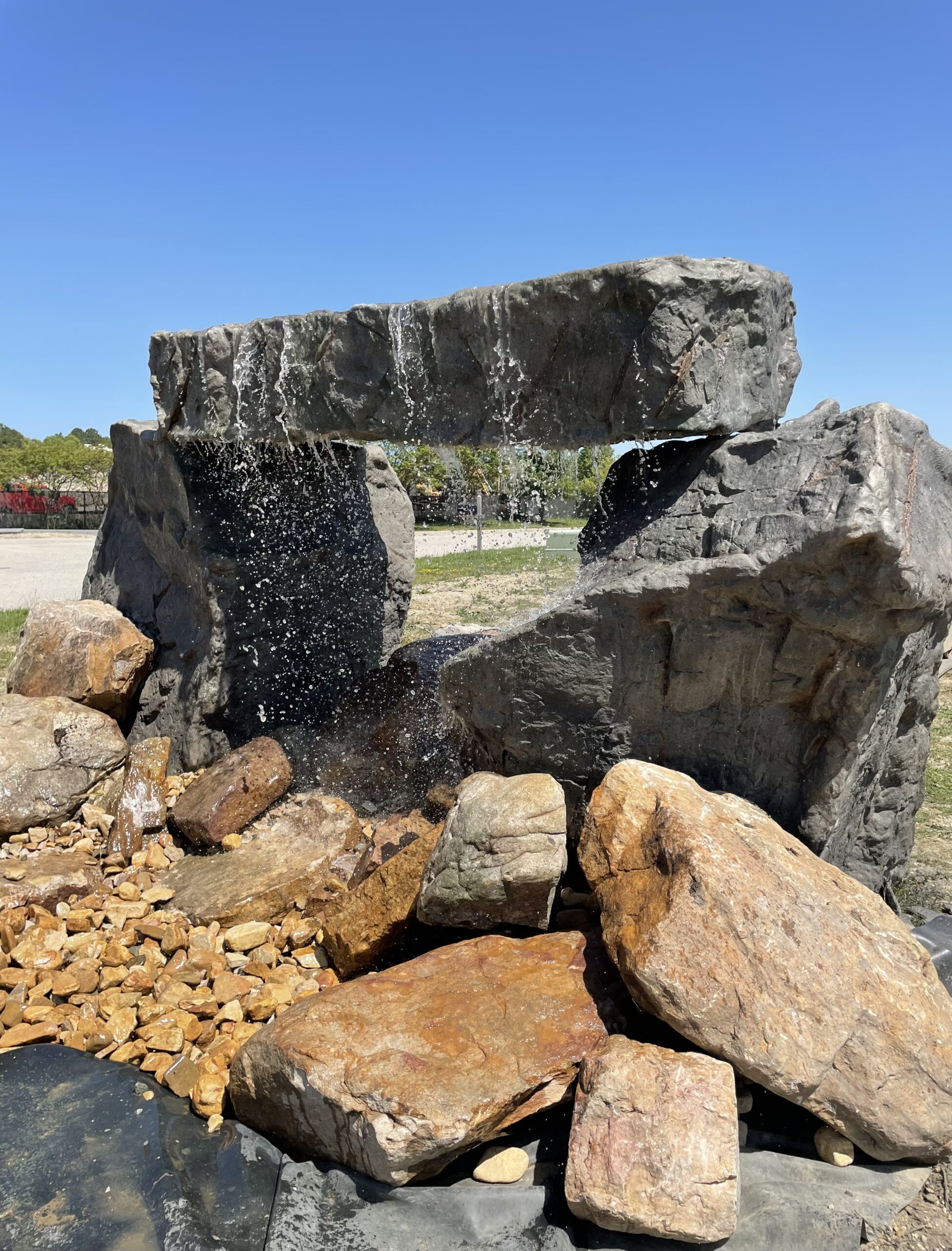 hardscape-design-rock-waterfall